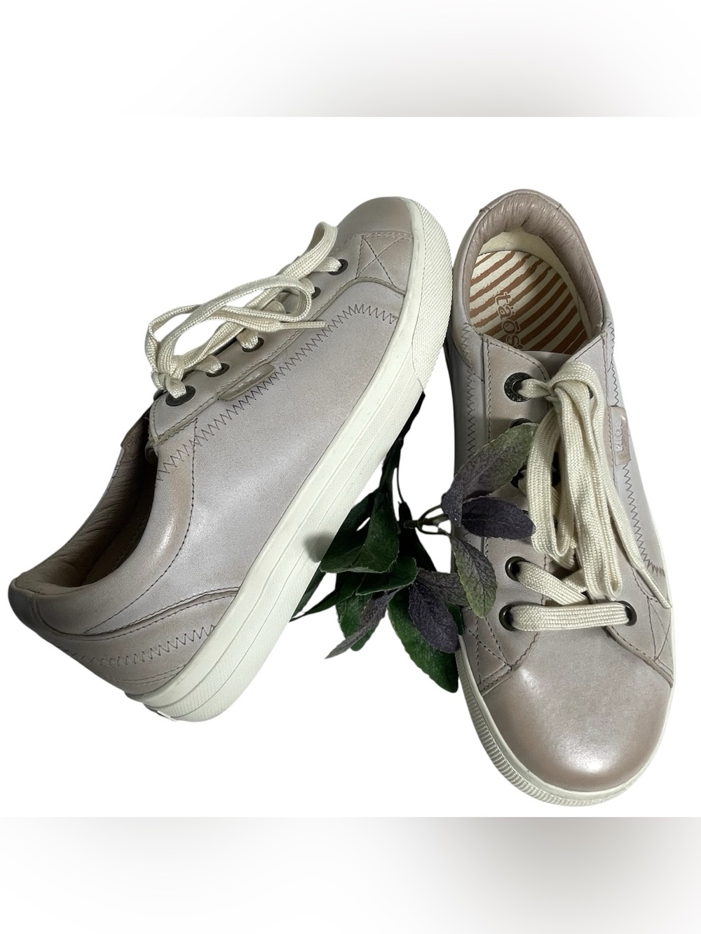 Taos Footwear WMNS Plim Soul Lux "Oyster" Leather Sneakers Shoes Size 9 Wide